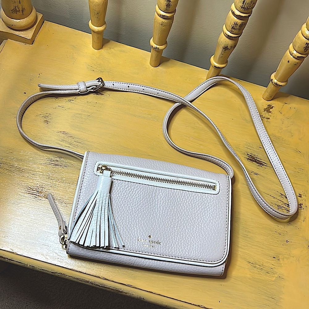 KATE SPADE ♠️ Light beige/cream/white Chester Street Crossbody Bag